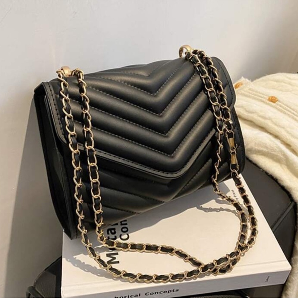 Luxe Black Chain Crossbody Shoulder Bag